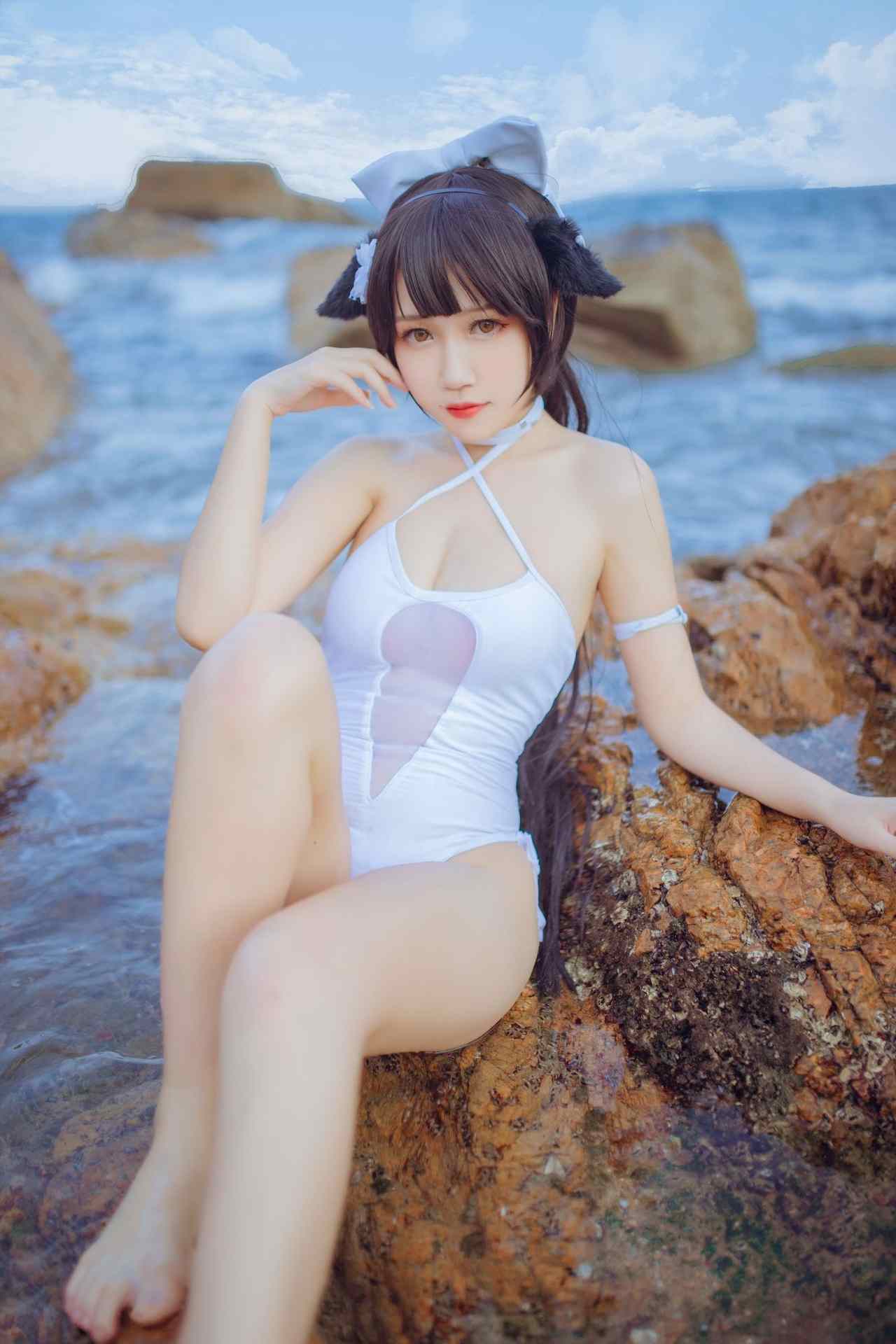 NO.001不呆猫作品No.001-獒犬海边泳装 抖娘×不呆猫 [41P] 【41P】